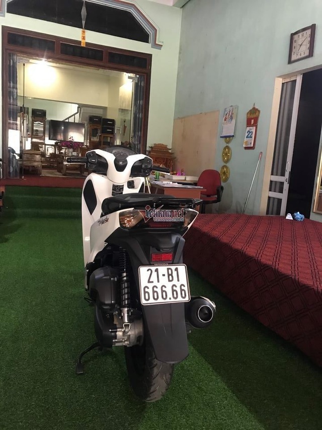 Loạt xe Honda SH biển số VIP giá đắt gây sốt - 5 Loạt xe Honda SH biển số VIP giá đắt gây sốt - 5