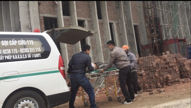 Sở Tài chính Nghệ An lên tiếng vụ rơi vận thăng khiến 3 người chết - 2 Sở Tài chính Nghệ An lên tiếng vụ rơi vận thăng khiến 3 người chết - 2