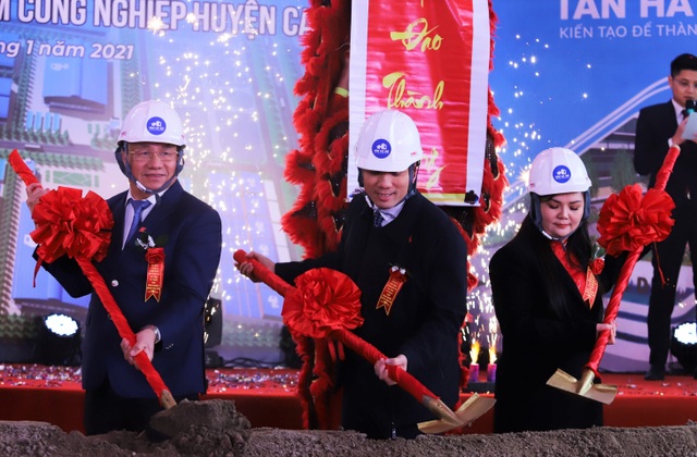 Đầu tư 3 cụm công nghiệp giải quyết việc làm cho hàng nghìn lao động - 2 Đầu tư 3 cụm công nghiệp giải quyết việc làm cho hàng nghìn lao động - 2