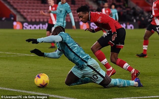 Solskjaer đáp trả Klopp về việc được hưởng penalty quá nhiều - 3 Solskjaer đáp trả Klopp về việc được hưởng penalty quá nhiều - 3