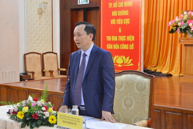 Người Việt thanh toán gần 11 triệu tỷ đồng qua điện thoại di động - 2