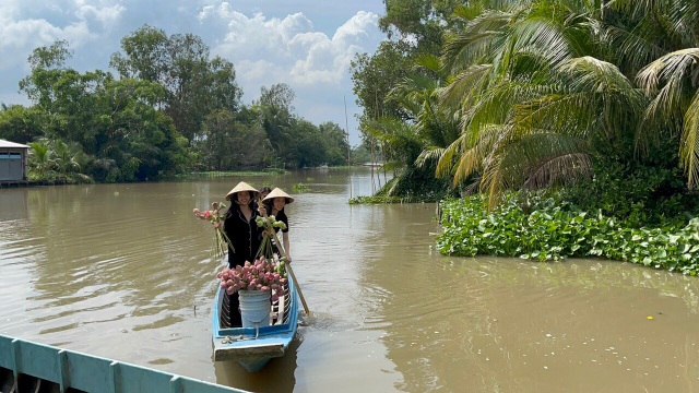 Á hậu Thúy An tự tay trang trí đám cưới ở quê nhà Kiên Giang