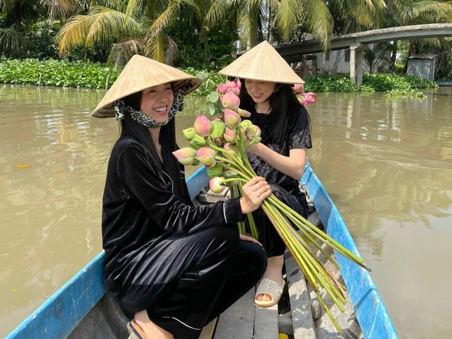 Á hậu Thúy An tự tay trang trí đám cưới ở quê nhà Kiên Giang