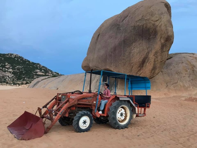 The rocky rock that seemed to be falling in Mui Dinh attracted young people to check-in - 3