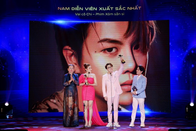 Chi Pu và Lãnh Thanh sánh đôi nhận giải Ngôi Sao Xanh - 9 Chi Pu và Lãnh Thanh sánh đôi nhận giải Ngôi Sao Xanh - 9