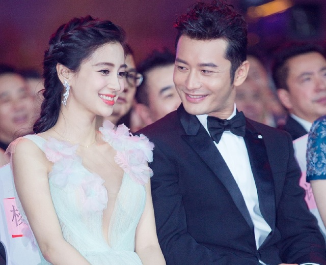 Huỳnh Hiểu Minh nhận gạch đá vì chuyện tình tay ba trong quá khứ - 4 Huỳnh Hiểu Minh nhận gạch đá vì chuyện tình tay ba trong quá khứ - 4