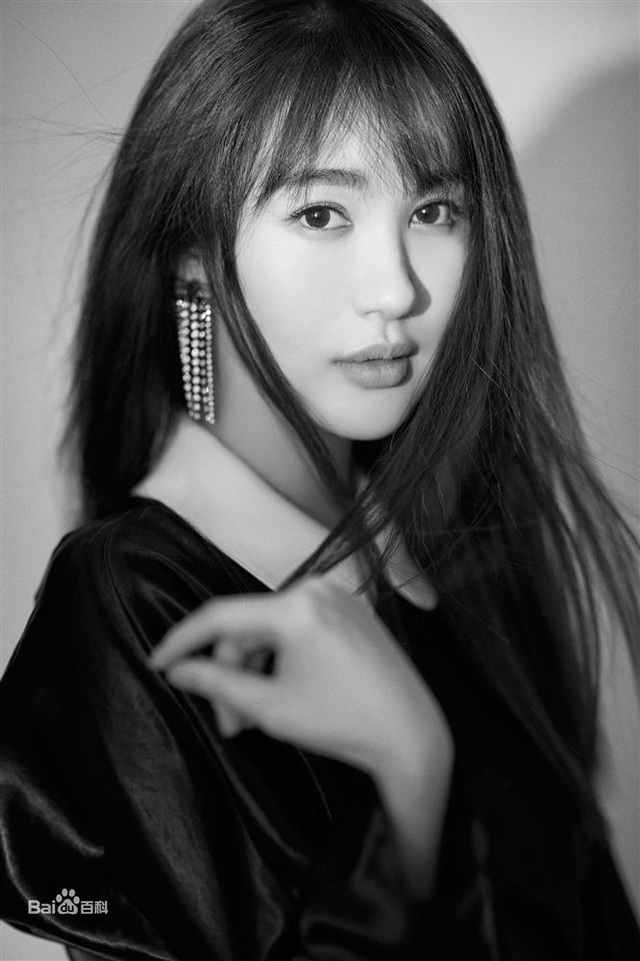 Nhan sắc gợi cảm của cô gái tố Angelababy là người thứ ba - 4 Nhan sắc gợi cảm của cô gái tố Angelababy là người thứ ba - 4