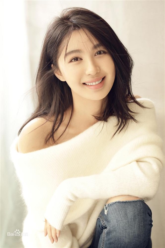 Nhan sắc gợi cảm của cô gái tố Angelababy là người thứ ba - 10 Nhan sắc gợi cảm của cô gái tố Angelababy là người thứ ba - 10