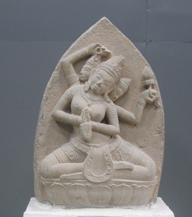 Phù điêu nữ thần Sarasvati được công nhận bảo vật quốc gia - 1