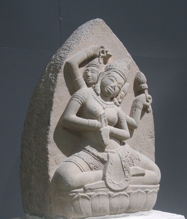 Phù điêu nữ thần Sarasvati được công nhận bảo vật quốc gia - 2