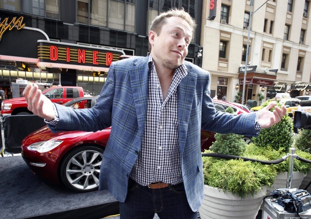 Elon Musk: Kẻ mộng mơ xây nhà trên Sao Hỏa, tới tỷ phú giàu nhất thế giới - 9 Elon Musk: Kẻ mộng mơ xây nhà trên Sao Hỏa, tới tỷ phú giàu nhất thế giới - 9