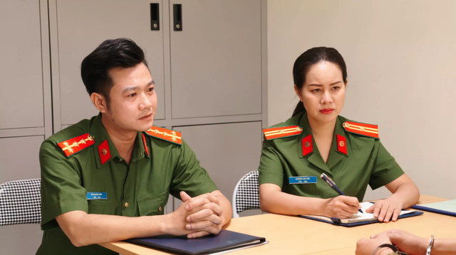 Đạo diễn Dương Ngọc Bảo thủ vai nam chính trong phim Luật đời - 3 Đạo diễn Dương Ngọc Bảo thủ vai nam chính trong phim Luật đời - 3