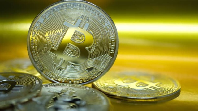 Hơn 950 triệu đồng một bitcoin, bong bóng này sắp nổ? - 1 Hơn 950 triệu đồng một bitcoin, bong bóng này sắp nổ? - 1