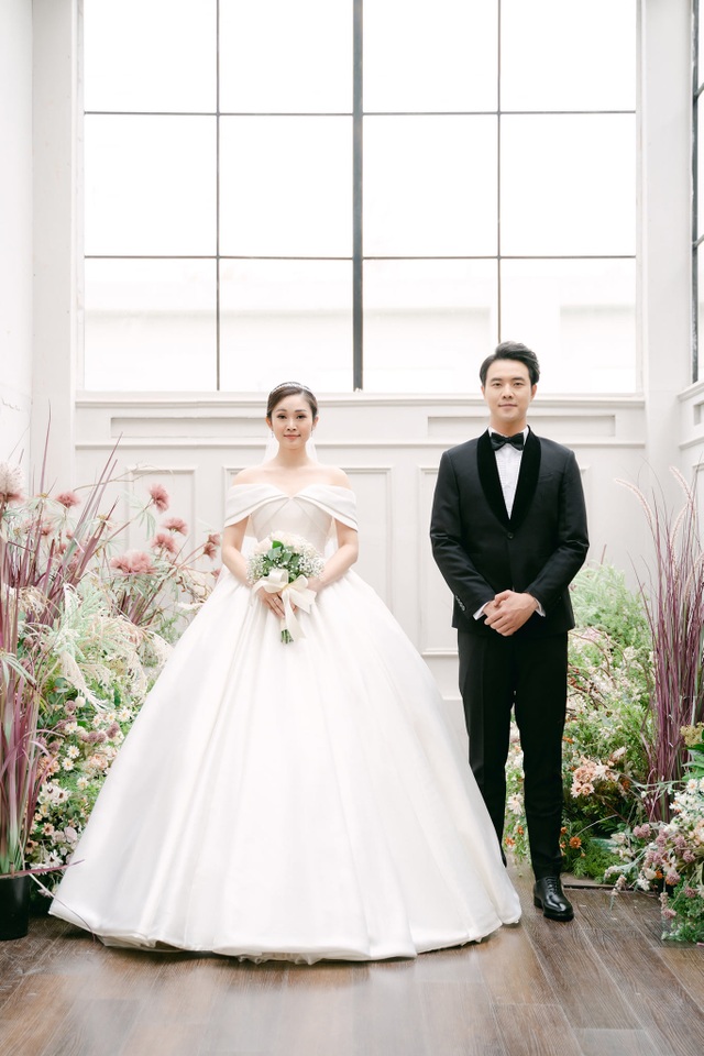 Ảnh cưới đẹp lung linh của MC Thùy Linh VTV với chồng kém 5 tuổi - 5 Ảnh cưới đẹp lung linh của MC Thùy Linh VTV với chồng kém 5 tuổi - 5