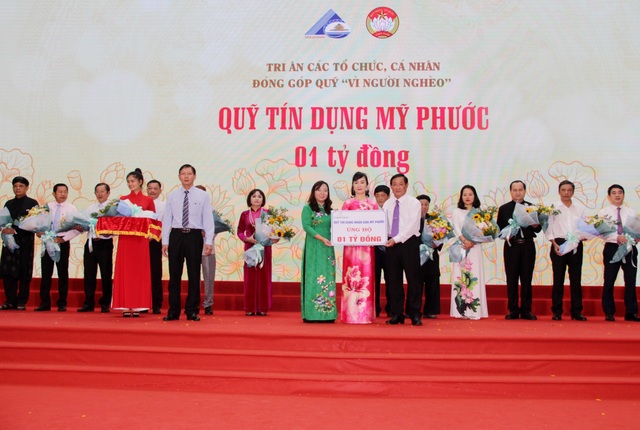 Ủy ban MTTQ An Giang vận động trên 225 tỷ đồng giúp người nghèo - 1 Ủy ban MTTQ An Giang vận động trên 225 tỷ đồng giúp người nghèo - 1