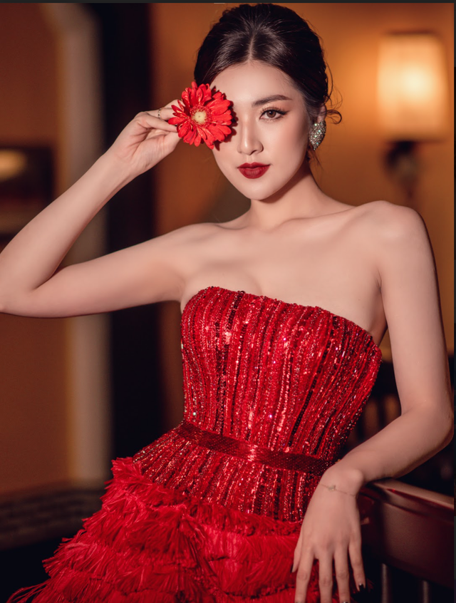 Á hậu một con Tú Anh đẹp rạng rỡ - 9 Á hậu một con Tú Anh đẹp rạng rỡ - 9