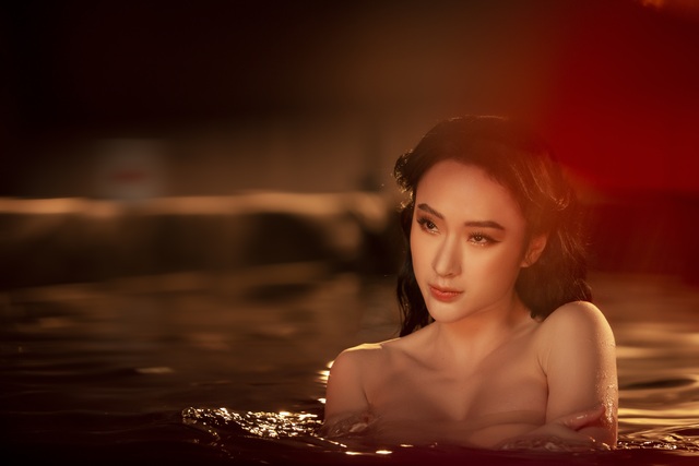 Angela Phương Trinh tái xuất sexy táo bạo sau thời gian ở ẩn - 1 Angela Phương Trinh tái xuất sexy táo bạo sau thời gian ở ẩn - 1