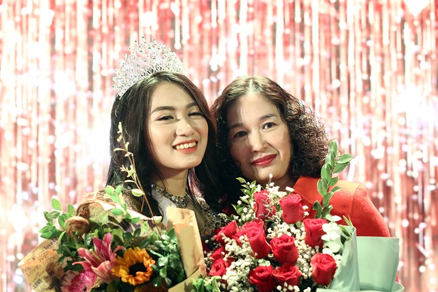 Cận cảnh chân dung tân Hoa khôi ĐH Bách khoa Hà Nội - 10 Cận cảnh chân dung tân Hoa khôi ĐH Bách khoa Hà Nội - 10