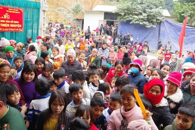 Ngôi nhà thiện nguyện Ai cần đến lấy, ai có sẻ chia - 9 Ngôi nhà thiện nguyện Ai cần đến lấy, ai có sẻ chia - 9