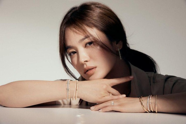 Fan hào hứng khi Song Hye Kyo trở lại đóng phim hậu ly hôn - 3 Fan hào hứng khi Song Hye Kyo trở lại đóng phim hậu ly hôn - 3