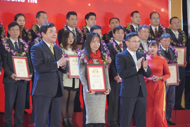 Vietbank được vinh danh Top 500 doanh nghiệp lớn nhất Việt Nam 2020 - 1 Vietbank được vinh danh Top 500 doanh nghiệp lớn nhất Việt Nam 2020 - 1