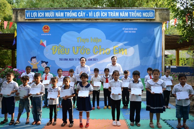 Chương trình Điều ước cho em đến tỉnh Trà Vinh - 1 Chương trình Điều ước cho em đến tỉnh Trà Vinh - 1
