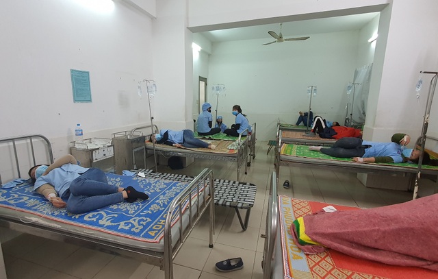Phú Yên: 82 công nhân nhập viện sau bữa ăn trưa - 2 Phú Yên: 82 công nhân nhập viện sau bữa ăn trưa - 2