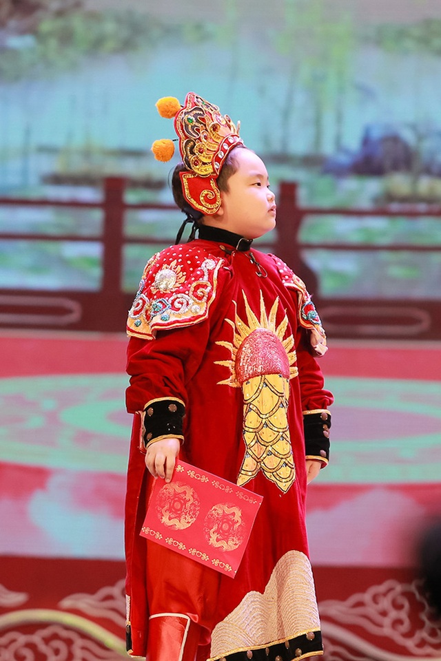 Tiết lộ về Táo quân nhí gây cười với bài văn bóc phốt mẹ - 1