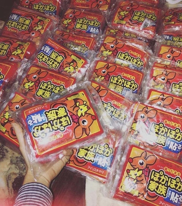 Miếng dán giữ nhiệt 2.500 đồng, hàng hot ngày rét đậm, dân buôn hốt bạc - 2 Miếng dán giữ nhiệt 2.500 đồng, hàng hot ngày rét đậm, dân buôn hốt bạc - 2