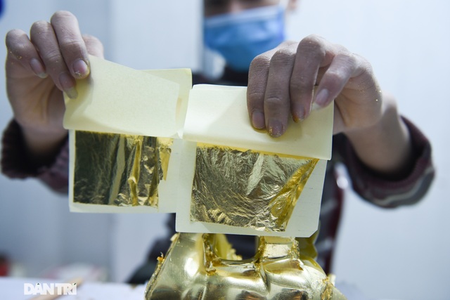 Tác phẩm Trâu dát vàng 24k sẵn sàng đón Tết Nguyên đán Tân Sửu - 4 Tác phẩm Trâu dát vàng 24k sẵn sàng đón Tết Nguyên đán Tân Sửu - 4
