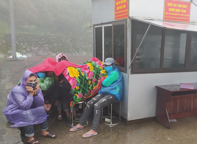 Hà Tĩnh: Hàng ngàn lao động về nước sớm để cách ly đón Tết - 1 Hà Tĩnh: Hàng ngàn lao động về nước sớm để cách ly đón Tết - 1