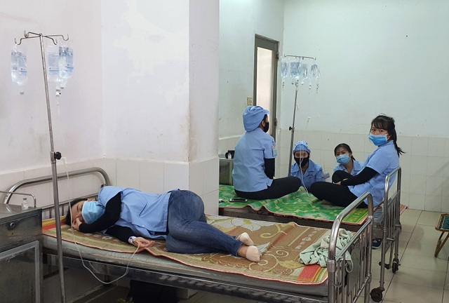 Vụ 82 công nhân nhập viện: 70 người sức khỏe đã ổn định về nhà tự theo dõi - 2 Vụ 82 công nhân nhập viện: 70 người sức khỏe đã ổn định về nhà tự theo dõi - 2