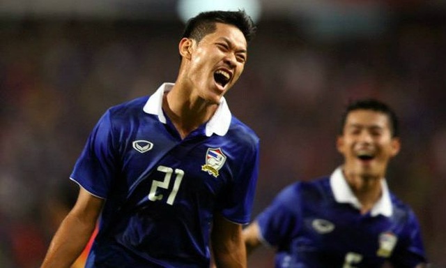 Báo Thái Lan: Ba ngôi sao chuẩn bị theo chân Kiatisuk đến V-League - 3 Báo Thái Lan: Ba ngôi sao chuẩn bị theo chân Kiatisuk đến V-League - 3