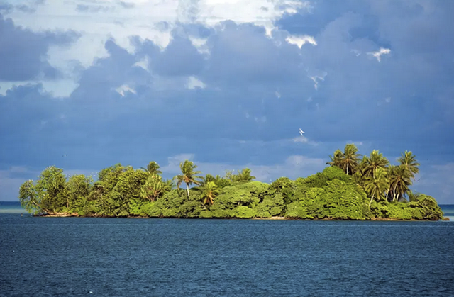 10 hòn đảo quái dị và bí ẩn trên khắp thế giới - 6