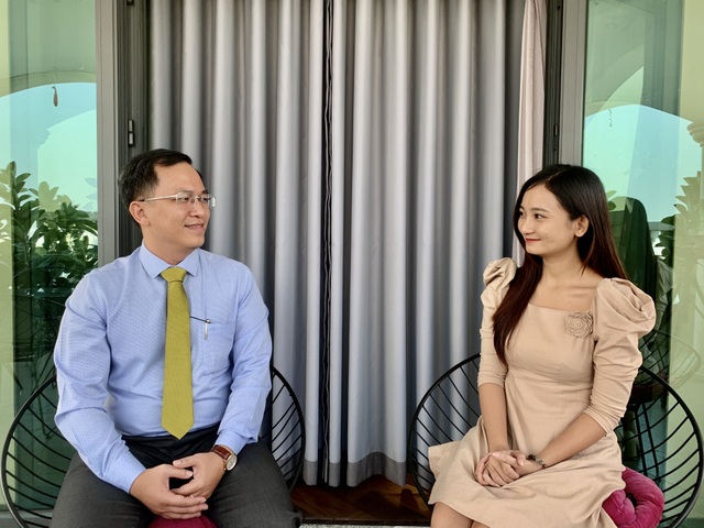 Ngọc Trinh hôn môi bé trai có bị xem là dâm ô? - 1 Ngọc Trinh hôn môi bé trai có bị xem là dâm ô? - 1