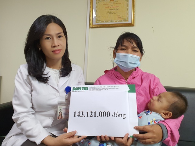 Bạn đọc tiếp tục giúp đỡ bé trai từ tâm lũ Quảng Trị ra Hà Nội chữa bệnh - 2 Bạn đọc tiếp tục giúp đỡ bé trai từ tâm lũ Quảng Trị ra Hà Nội chữa bệnh - 2