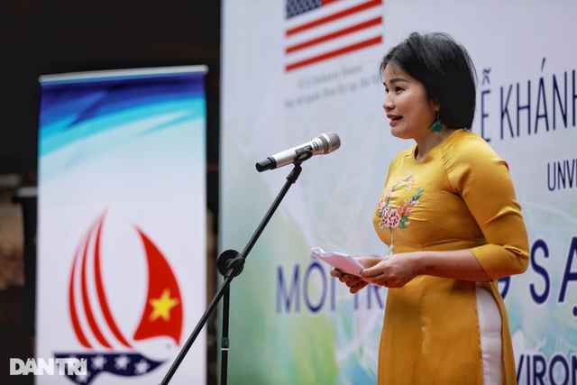 Đại sứ Mỹ khánh thành bức tranh tường 100m2 về chủ đề môi trường tại Hà Nội - 3 Đại sứ Mỹ khánh thành bức tranh tường 100m2 về chủ đề môi trường tại Hà Nội - 3