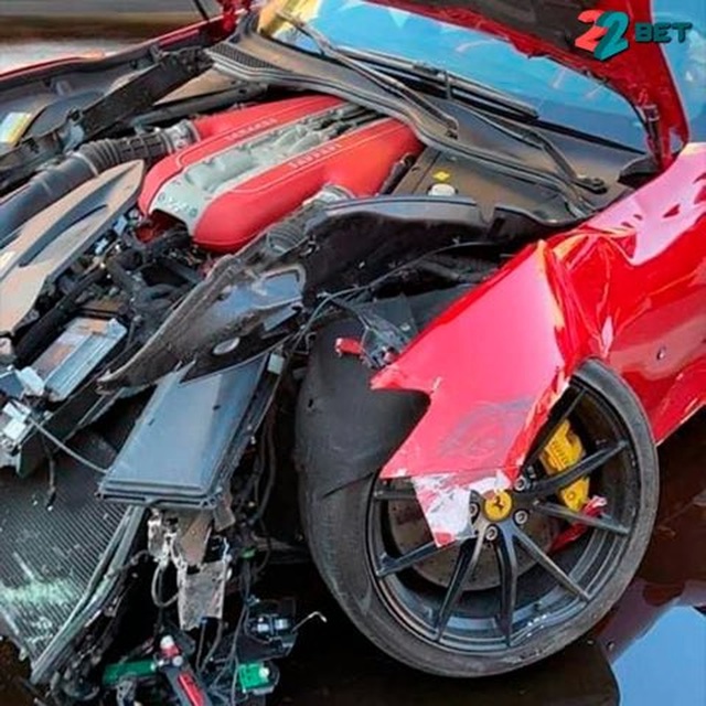 Giao chìa khóa cho thợ rửa xe, chủ siêu xe Ferrari nhận cái kết đắng - 3