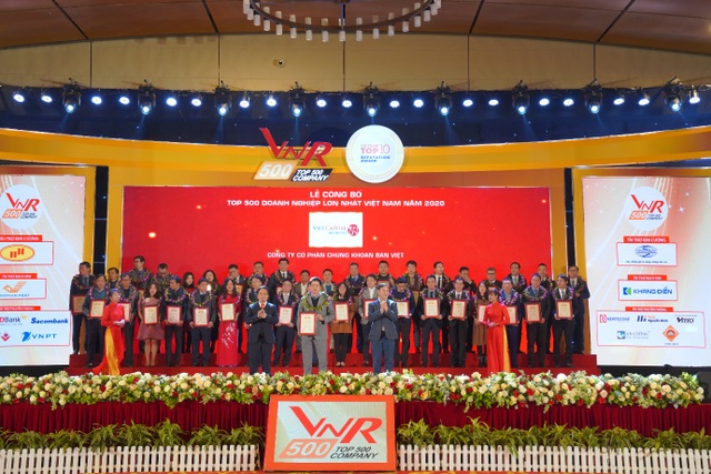 Viet Capital Securities lọt Top 500 doanh nghiệp lớn nhất 2020 - 1