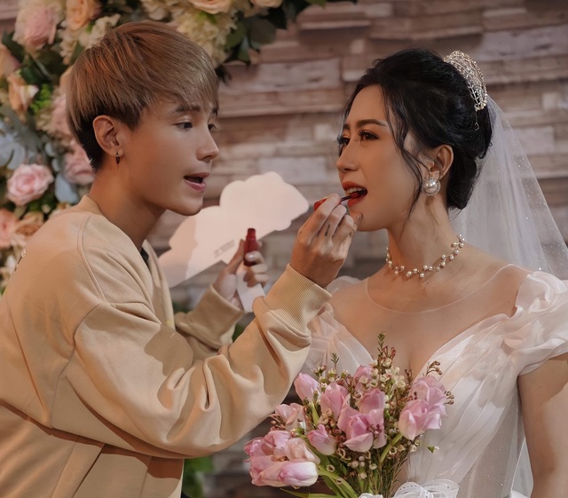 Bỏ học để theo đuổi nghề trang điểm, chàng trai có thu nhập khủng - 8 Bỏ học để theo đuổi nghề trang điểm, chàng trai có thu nhập khủng - 8