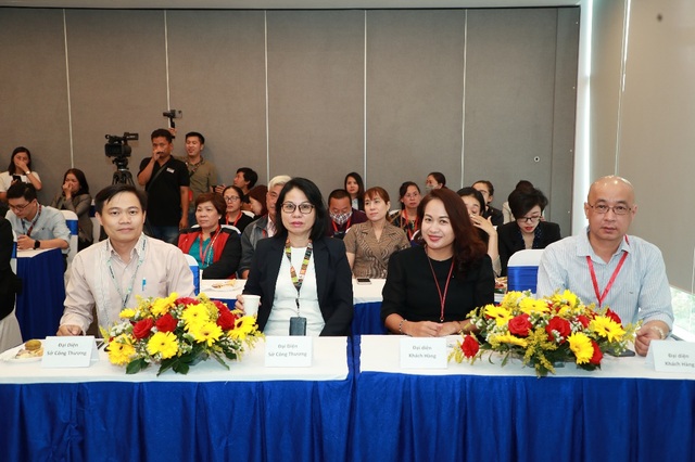 Lộ diện 33 khách hàng may mắn nhất trong lễ quay số đầu năm mới của Prudential - 1 Lộ diện 33 khách hàng may mắn nhất trong lễ quay số đầu năm mới của Prudential - 1