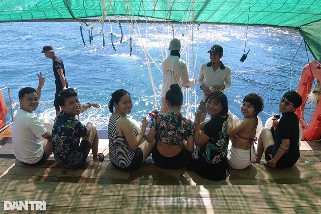 Cuối năm, du lịch biển vẫn là lựa chọn hàng đầu - 3 Cuối năm, du lịch biển vẫn là lựa chọn hàng đầu - 3