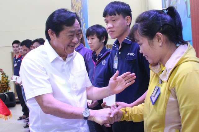 Công nhân Bình Dương phải là hình mẫu năng suất, tiếp thu công nghệ mới - 5 Công nhân Bình Dương phải là hình mẫu năng suất, tiếp thu công nghệ mới - 5
