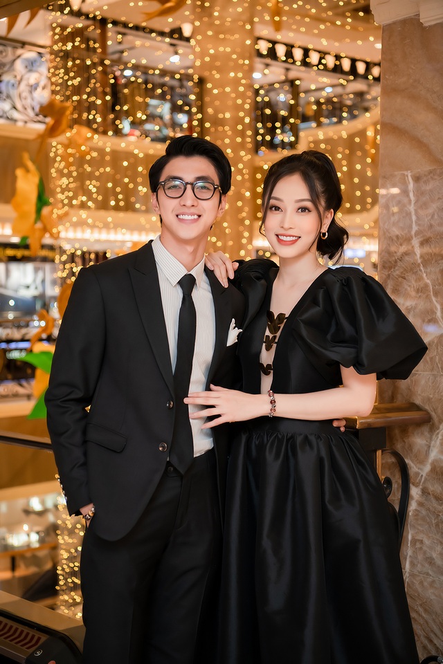 Bình An - Phương Nga tay trong tay không rời khi lạc giữa dàn sao - 3 Bình An - Phương Nga tay trong tay không rời khi lạc giữa dàn sao - 3