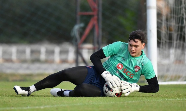 Văn Lâm bị xóa tên khỏi CLB Muangthong United - 2