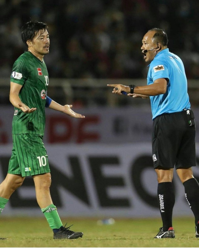 Báo Thái Lan: Cựu tuyển thủ Nhật Bản thắng Kiatisuk tại V-League - 1