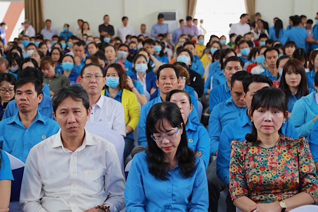 Công nhân Bình Dương phải là hình mẫu năng suất, tiếp thu công nghệ mới - 4 Công nhân Bình Dương phải là hình mẫu năng suất, tiếp thu công nghệ mới - 4