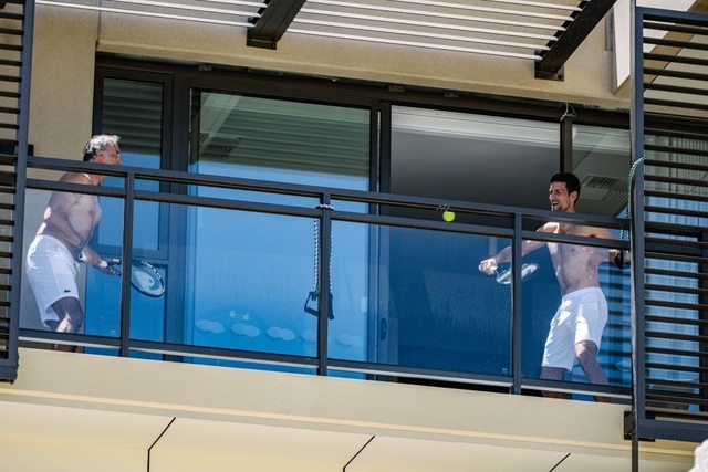 Bị chỉ trích nặng nề, Djokovic gửi tâm thư tới người hâm mộ - 2 Bị chỉ trích nặng nề, Djokovic gửi tâm thư tới người hâm mộ - 2