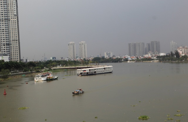 Lo ngại ô nhiễm, TPHCM tính di dời điểm khai thác nước thô sông Sài Gòn - 1 Lo ngại ô nhiễm, TPHCM tính di dời điểm khai thác nước thô sông Sài Gòn - 1