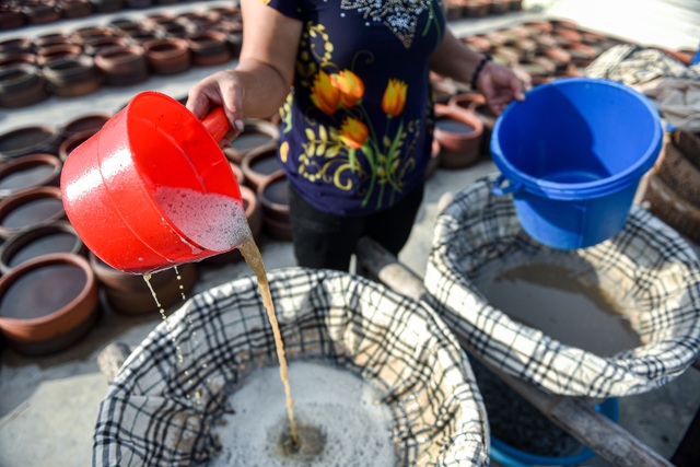 Gia đình 4 đời làm đặc sản Gia đình 4 đời làm đặc sản